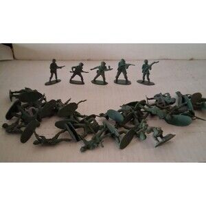 Plastic Army Men WWII Various Colors made in china 57 count 1.75 tall